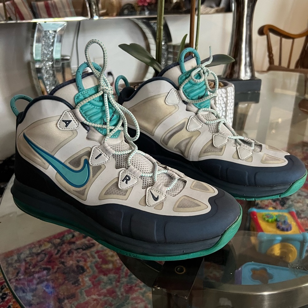 2012 Nike Air Max Uptempo Fuse 360 Turquoise Blue Size 9 1/2…..great condition!